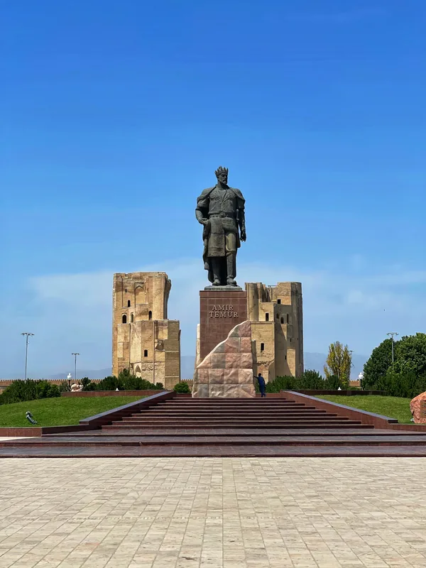 Monument on a square under a blue sky